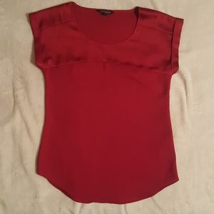 Sleeveless blouse